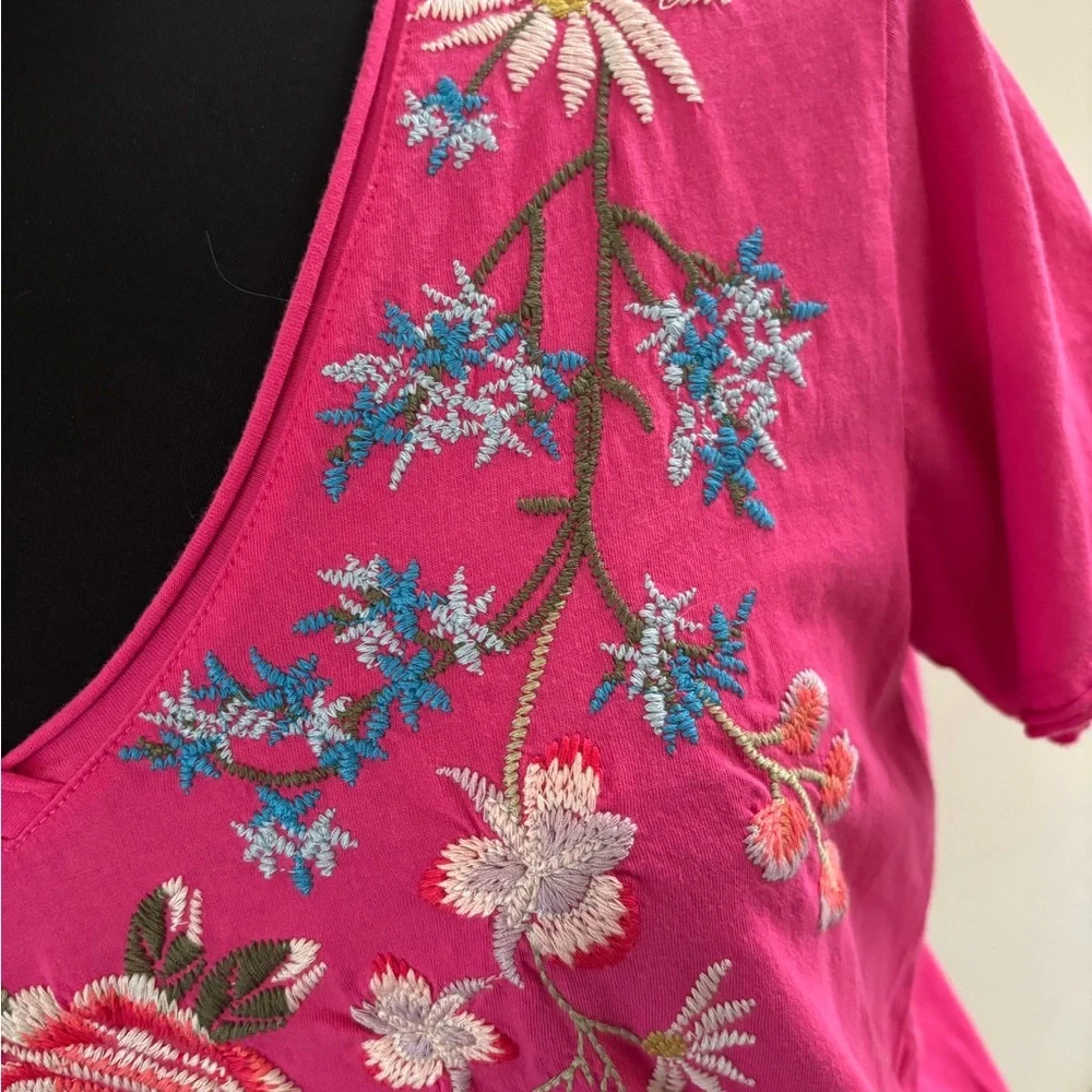 Johnny Was Embroidered Relaxed Tee - Picture 2 of 9
